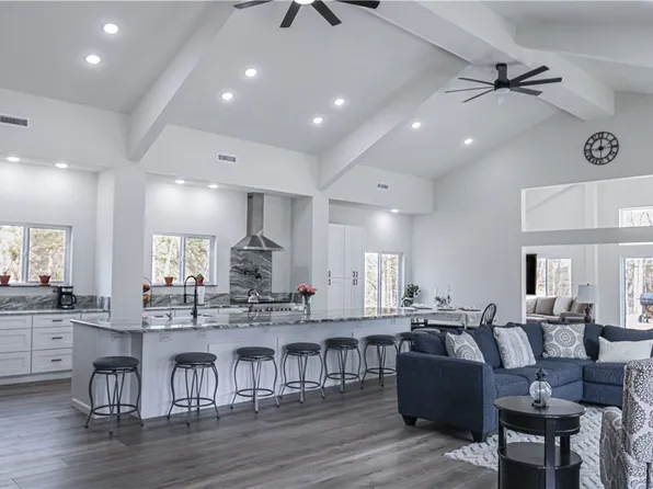 914 W Highway 14, Lead Hill, AR 72644