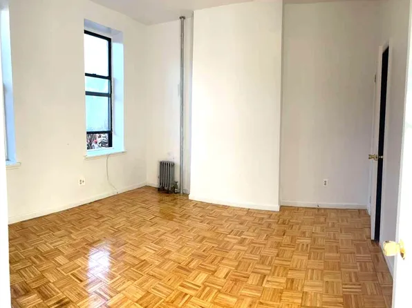 629 Wilson Avenue image 1 of 7