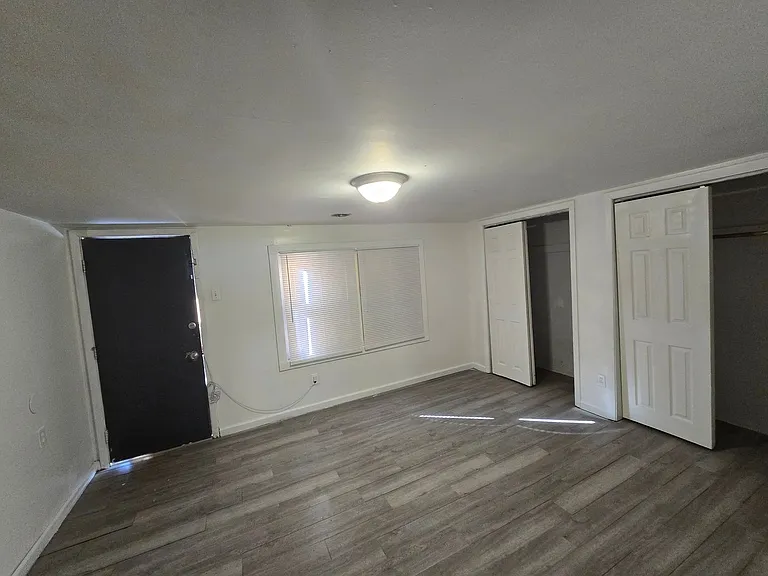 246 Saint John Dr — Photo 9