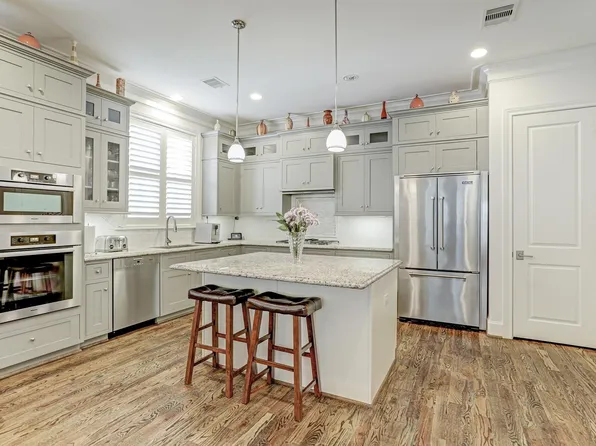 2015 McClendon St, Houston, TX 77030