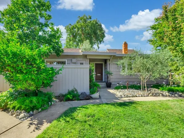 1014 Commons Dr, Sacramento, CA 95825