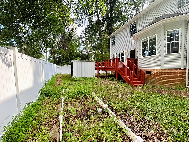 3412 Sale Dr — Photo 28