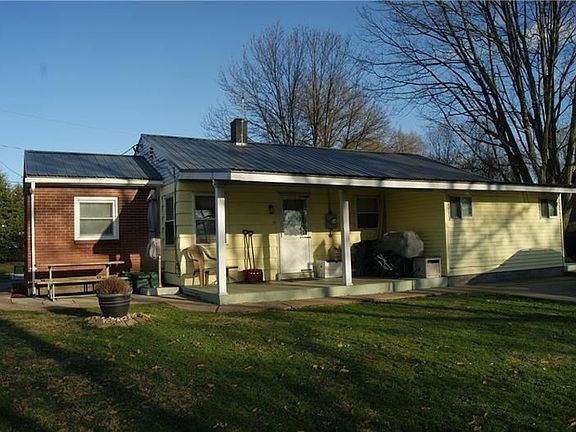 3rd image of 340 McArthur St
