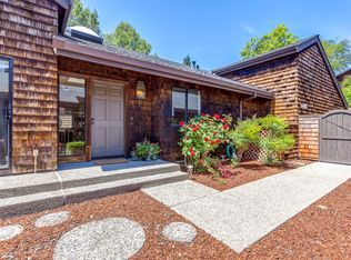 537 The Glade, Orinda, CA 94563