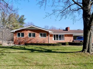 3490 Mannion Rd, Saginaw, MI 48603