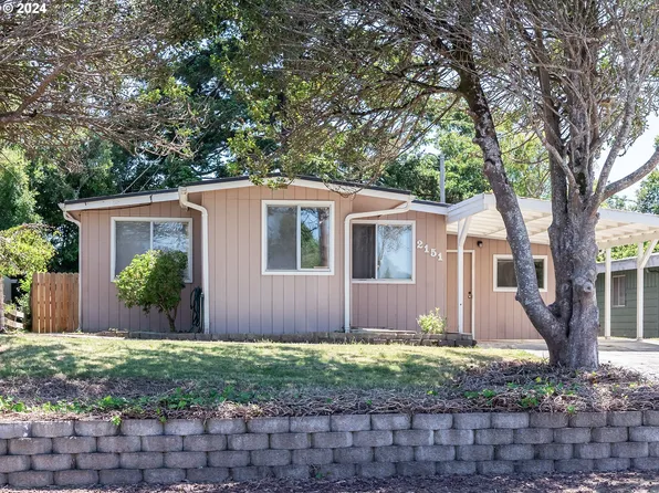 2151 Lewis St, North Bend, OR 97459