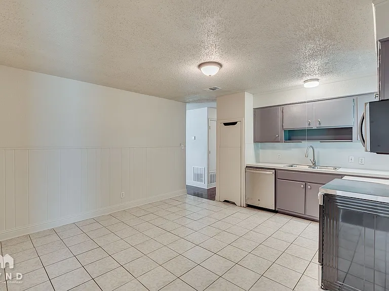 5054 Virgil St — Photo 9