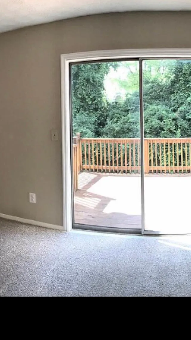 2 bed, 1064 sqft, $1,650 — Photo 1