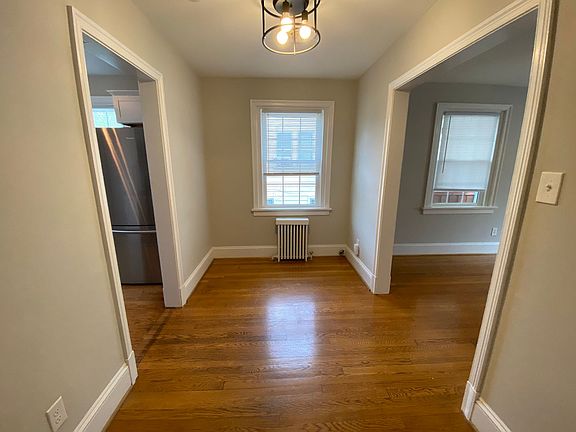 5th image of 3856 Brook Rd APT B