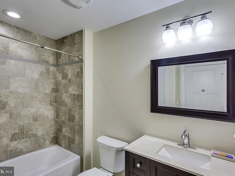 312 Pine St — Photo 26