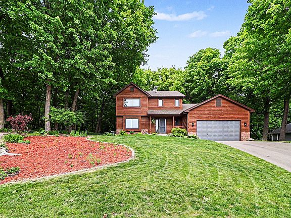 2nd image of 2714 Shadow Wood Ct