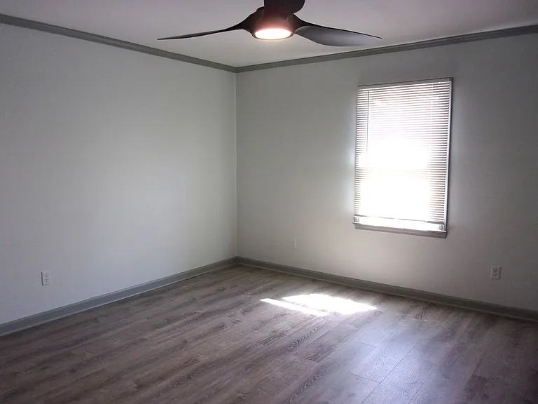 403 N Wilson St #102 — Photo 9
