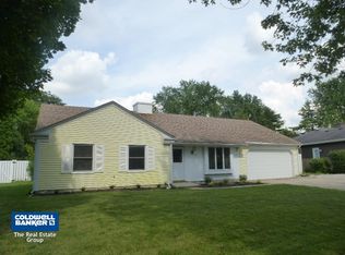 4 Beau Meade Rd, Oswego, IL 60543