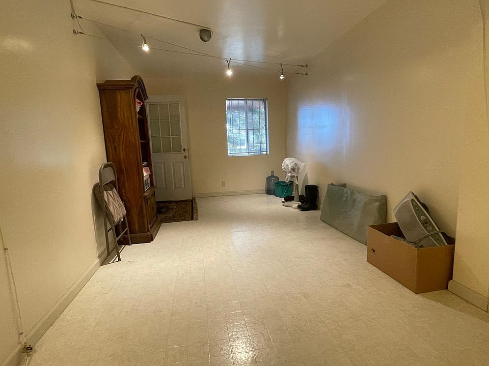 1st image of 634 Olmstead St