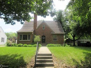602 1st Ave E, Oskaloosa, IA 52577