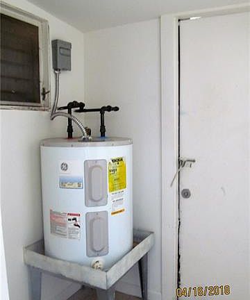 4th image of 327 Socrates St