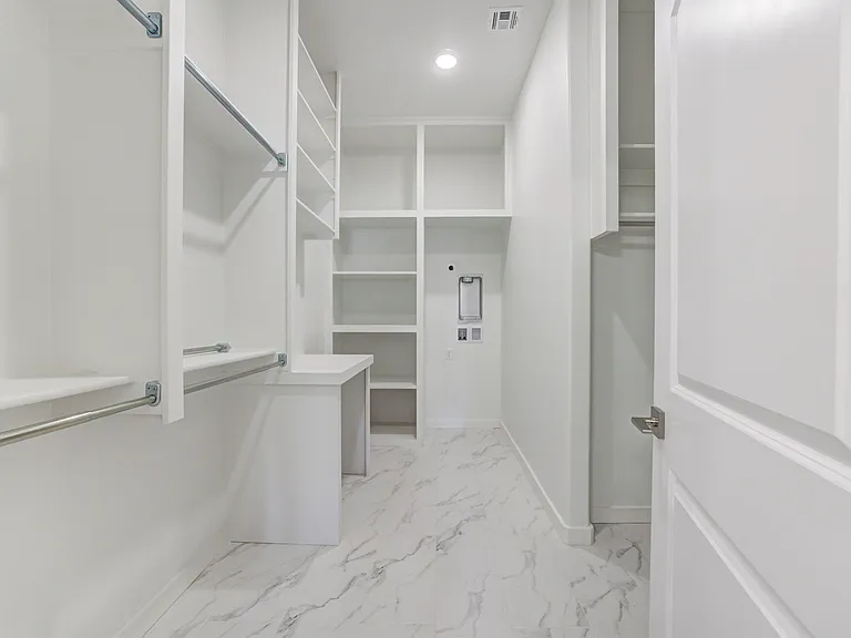 7901 Behr Dr — Photo 38