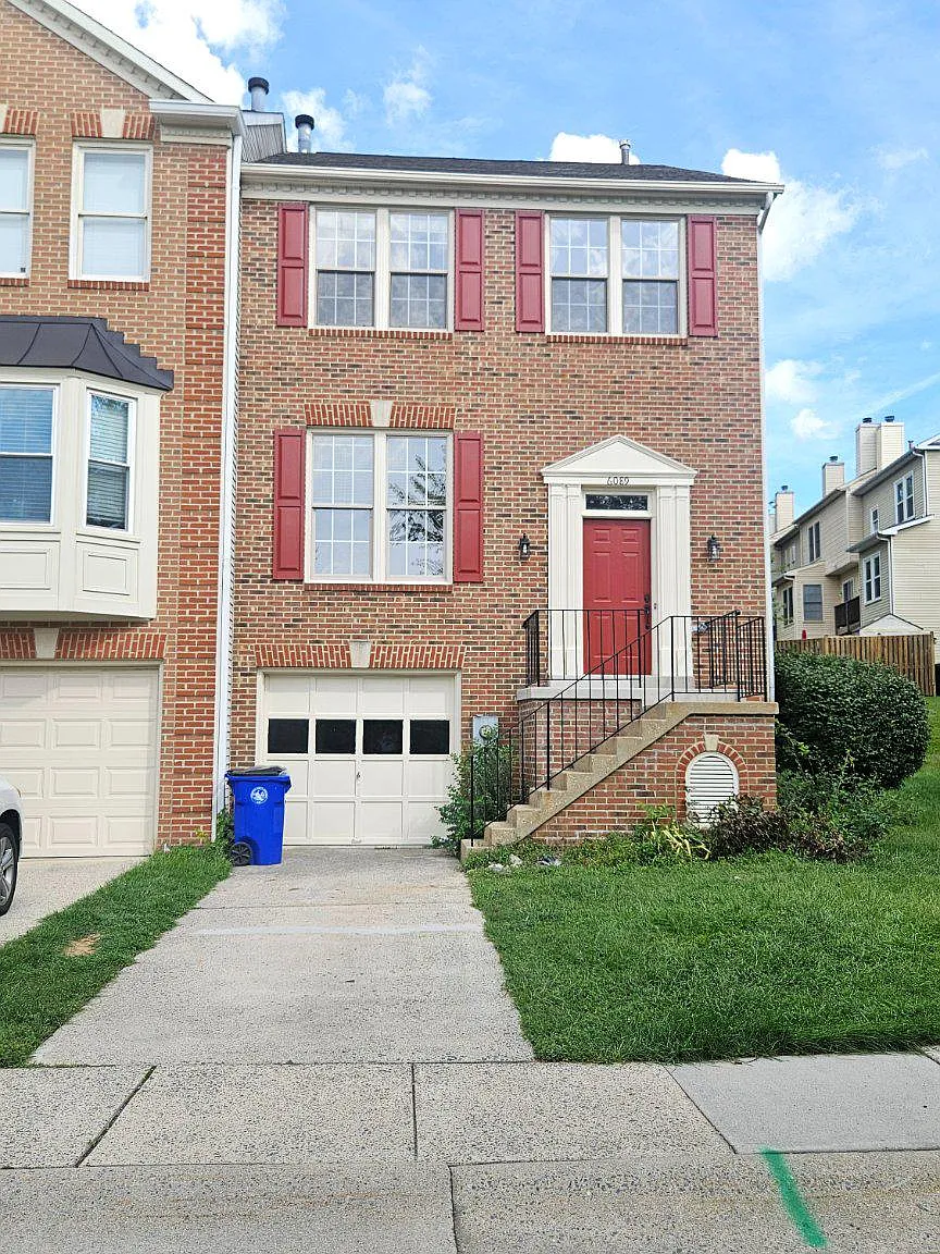 Spring Ridge — Photo 1