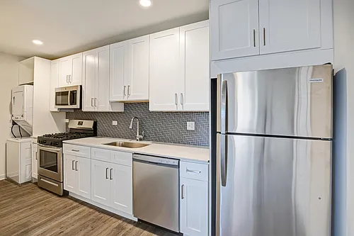 1244 N Bosworth Ave #2C Photo 1