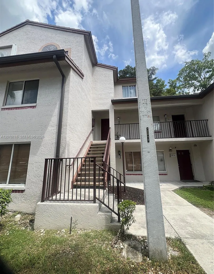 Parc Vista Condo — Photo 1