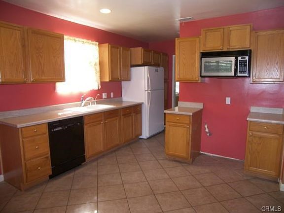 5th image of 14068 Putnam St
