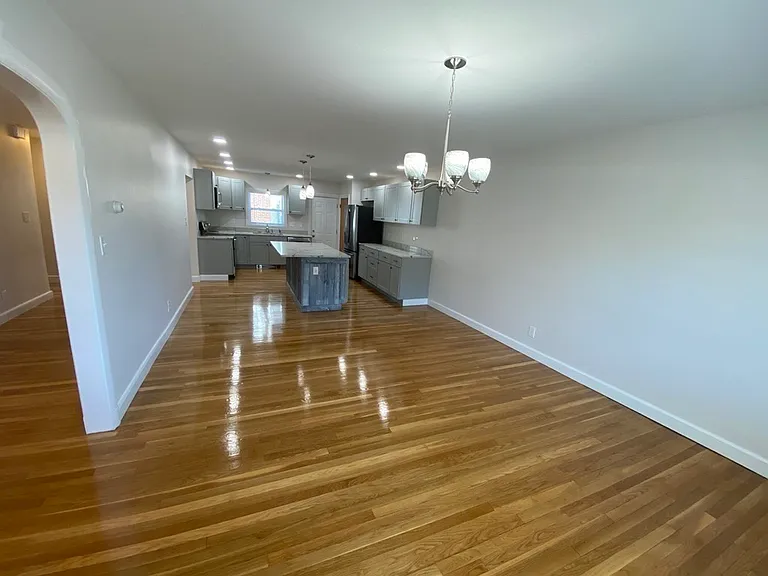 137 Main St — Photo 12