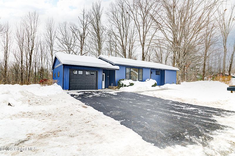 2nd image of 39 Woodside Avenue