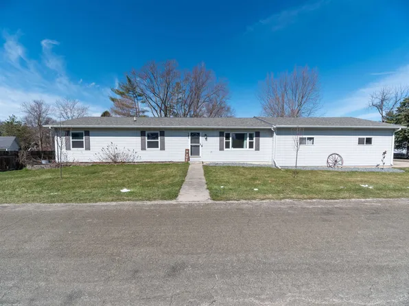140 Blair St, Lowell, WI 53557