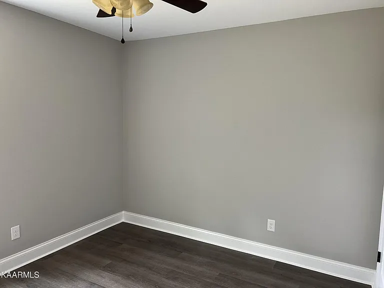 252 W Newton St — Photo 11