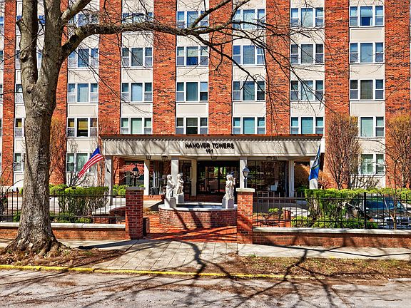 2nd image of 101 S Hanover Ave APT 5H