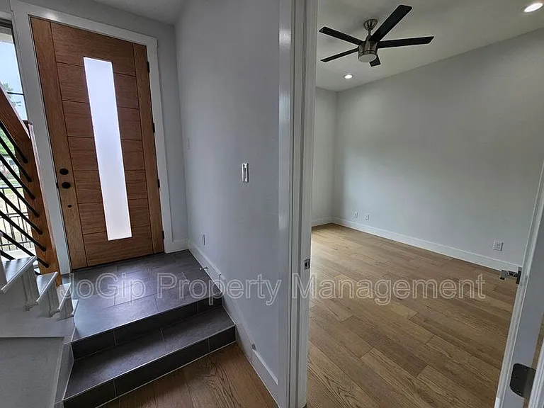 2620 Valley View Ln #102 — Photo 4