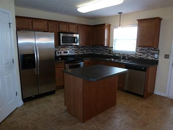 5th image of 1308 Milwalkee Ct