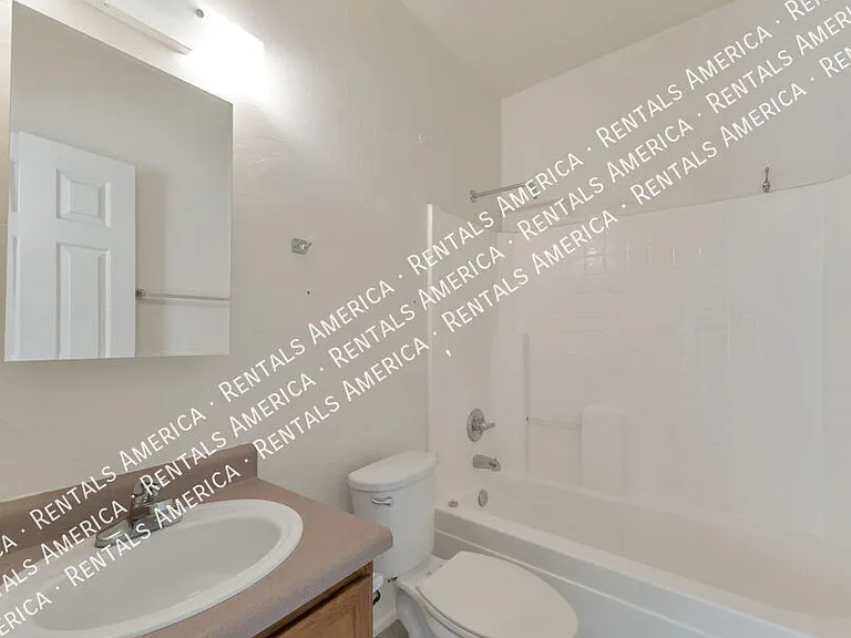 7051 S 6th Ave #1 — Photo 15