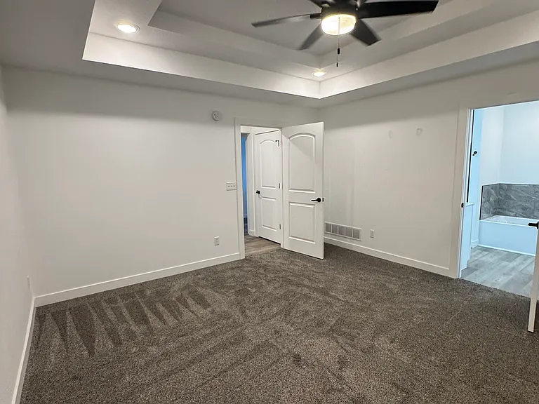 4680 Treaty Dr — Photo 10