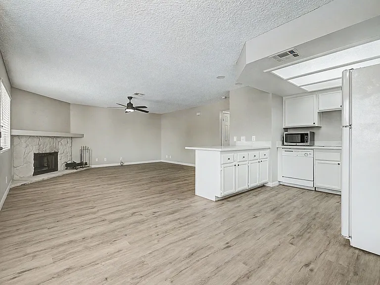 1513 Cedar Rock Ln #202 — Photo 16