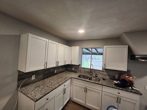 3rd image of 5311 Hayden Dr