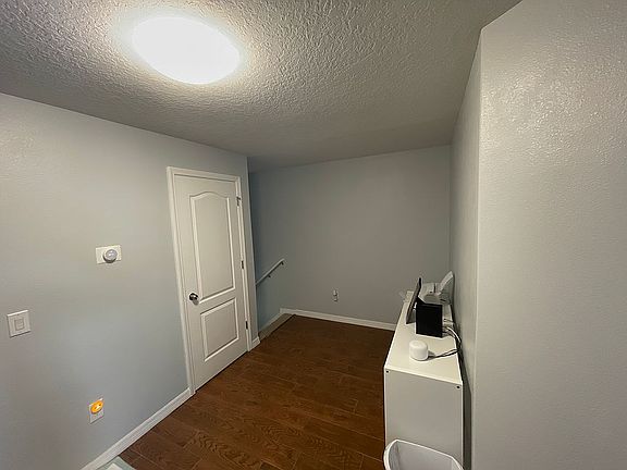 2nd image of 11261 Savannah Landing Cir