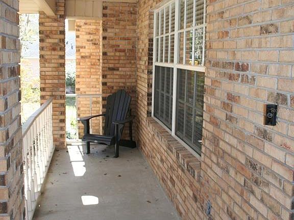 5th image of 130 Wood Ridge Trl