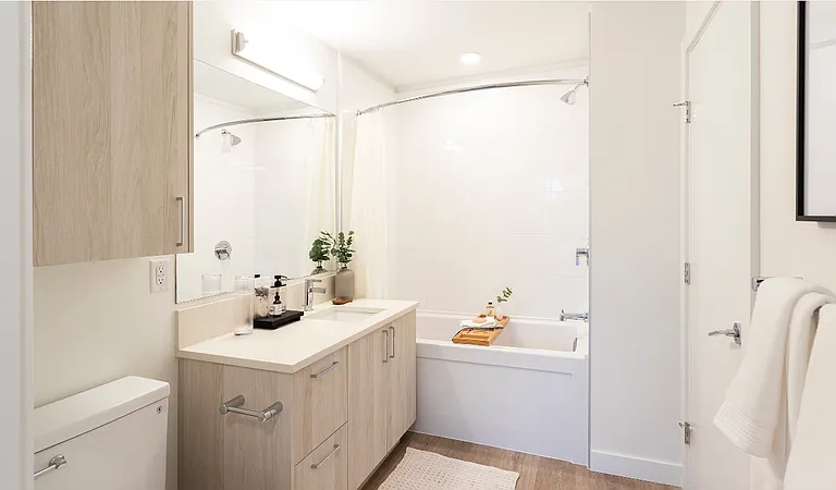 291 Queens Ave — Photo 7