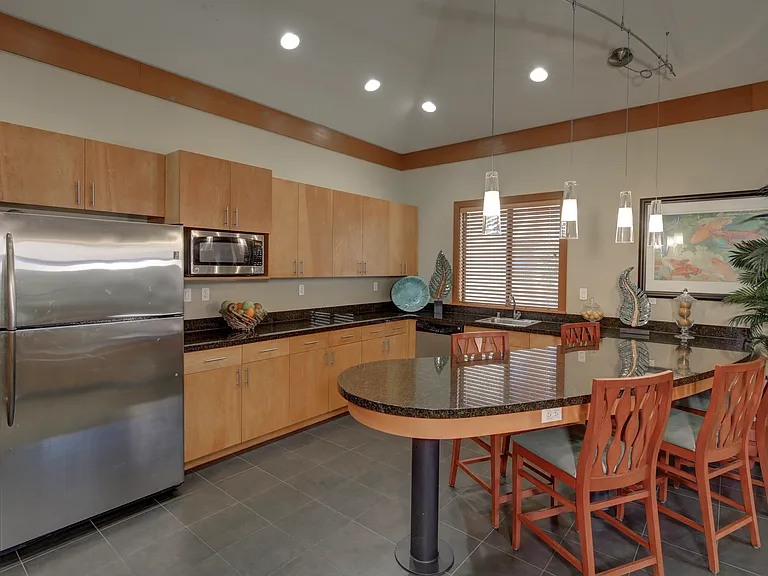 Waena Apartments — Photo 38