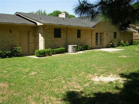 2nd image of 10749 Jeanell Dr