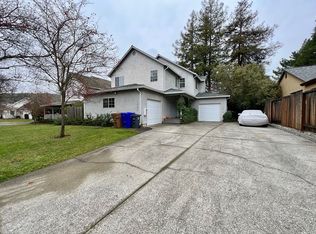 1027-1029 Easum Dr, Napa, CA 94558