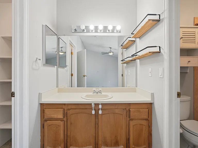 9010 Bear Mountain Dr — Photo 21