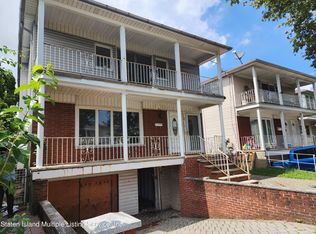 32 Woodcrest Rd, Staten Island, NY 10303