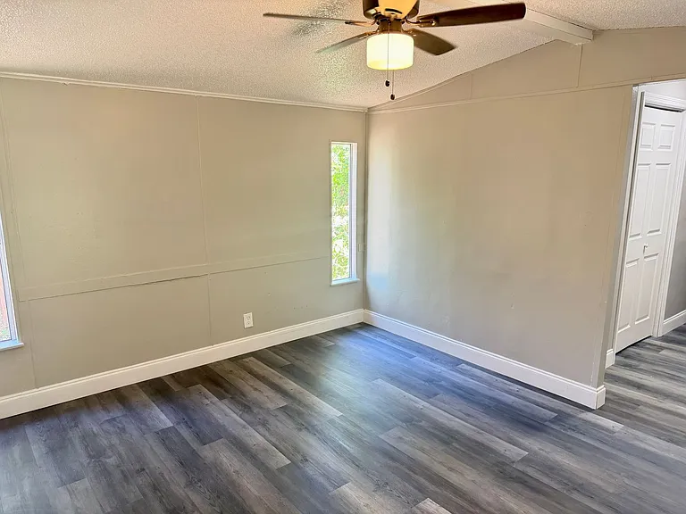 7213 N. Harney Road — Photo 15