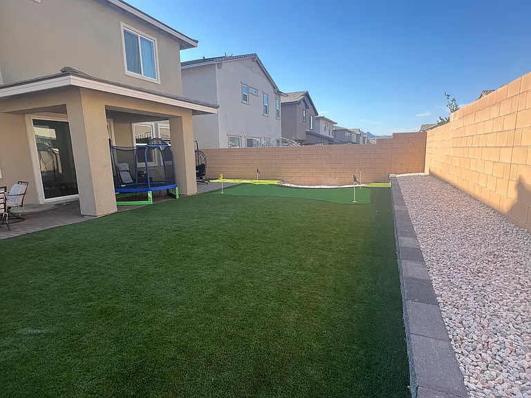 862 Camargo St — Photo 10