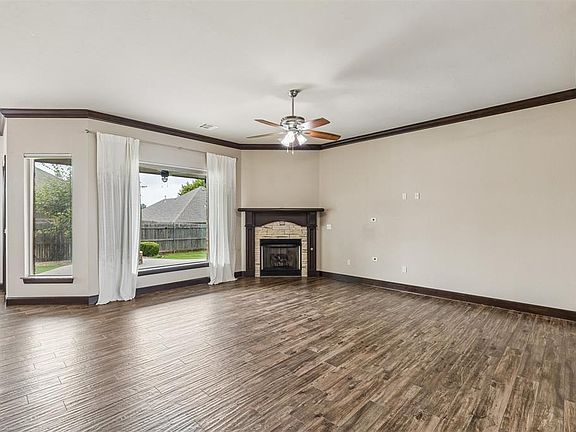 5th image of 3104 SW 138th St