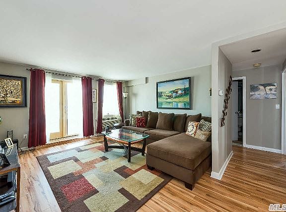 5th image of 450 W Broadway APT 3C