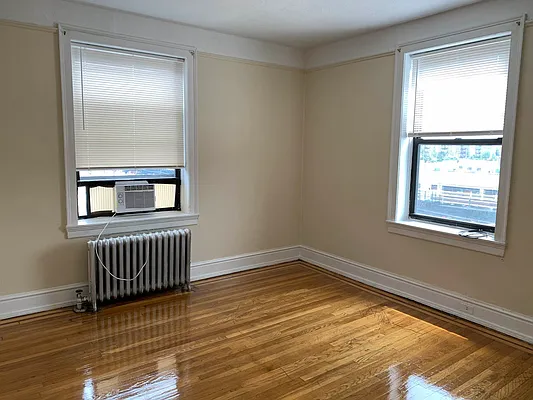 Rented by Signature Spaces NYC Corp | media 8