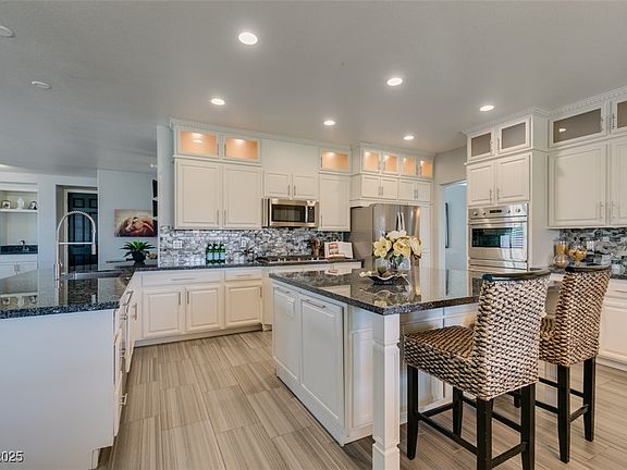 3rd image of 6371 Tempting Choice Ave